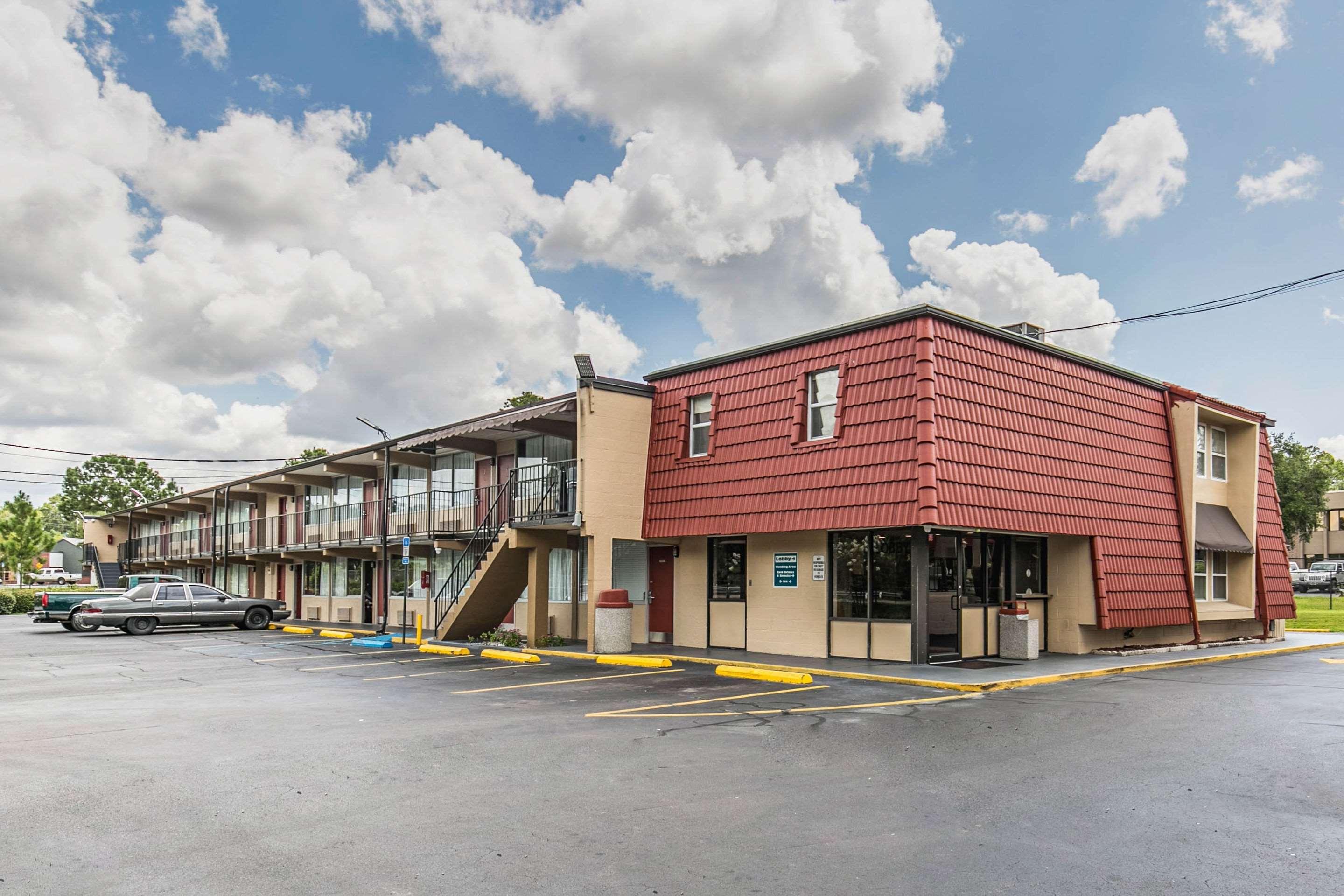 Econo Lodge North Tallahassee Ngoại thất bức ảnh