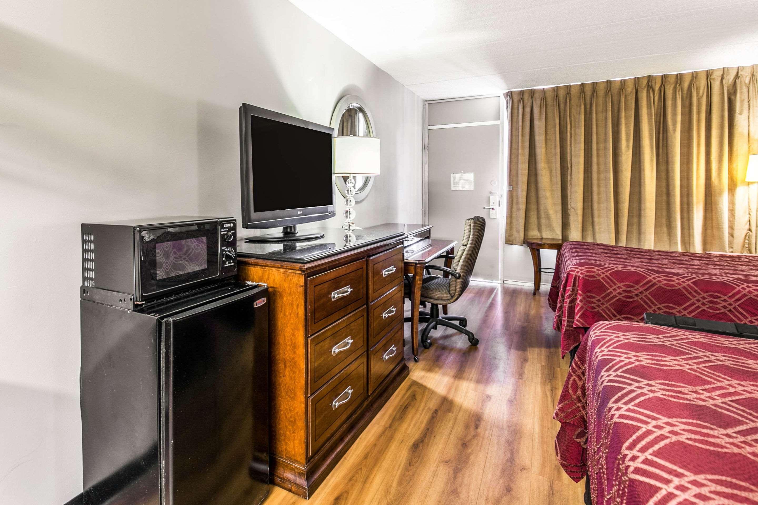Econo Lodge North Tallahassee Ngoại thất bức ảnh