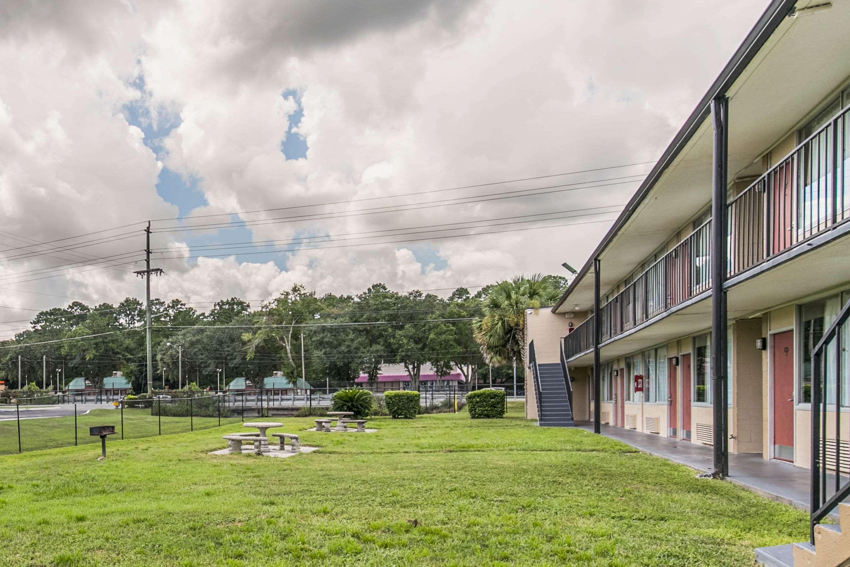 Econo Lodge North Tallahassee Ngoại thất bức ảnh